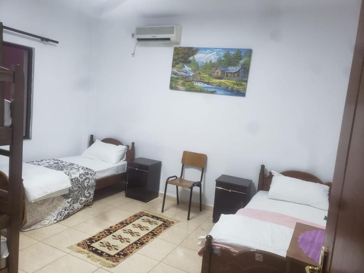 Hostel Split Rock Τίρανα Εξωτερικό φωτογραφία