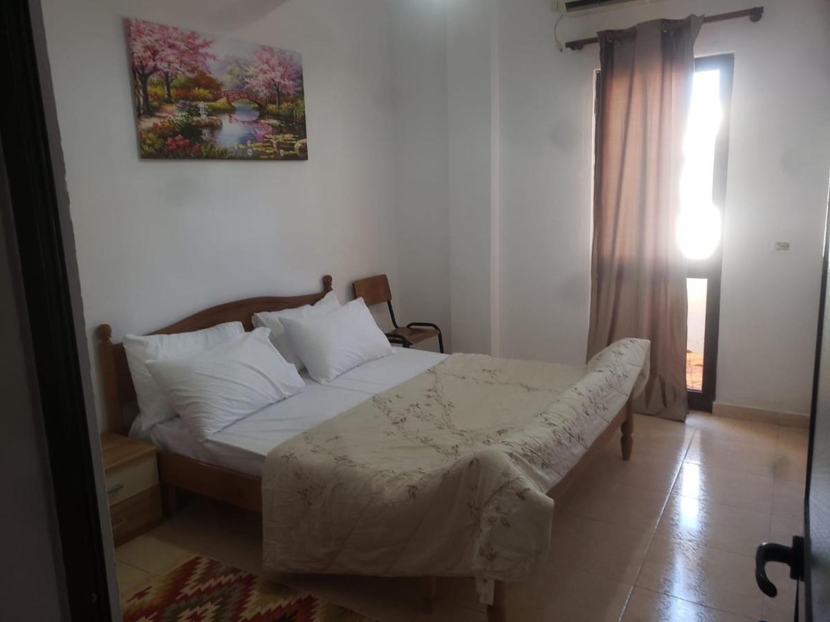 Hostel Split Rock Τίρανα Εξωτερικό φωτογραφία