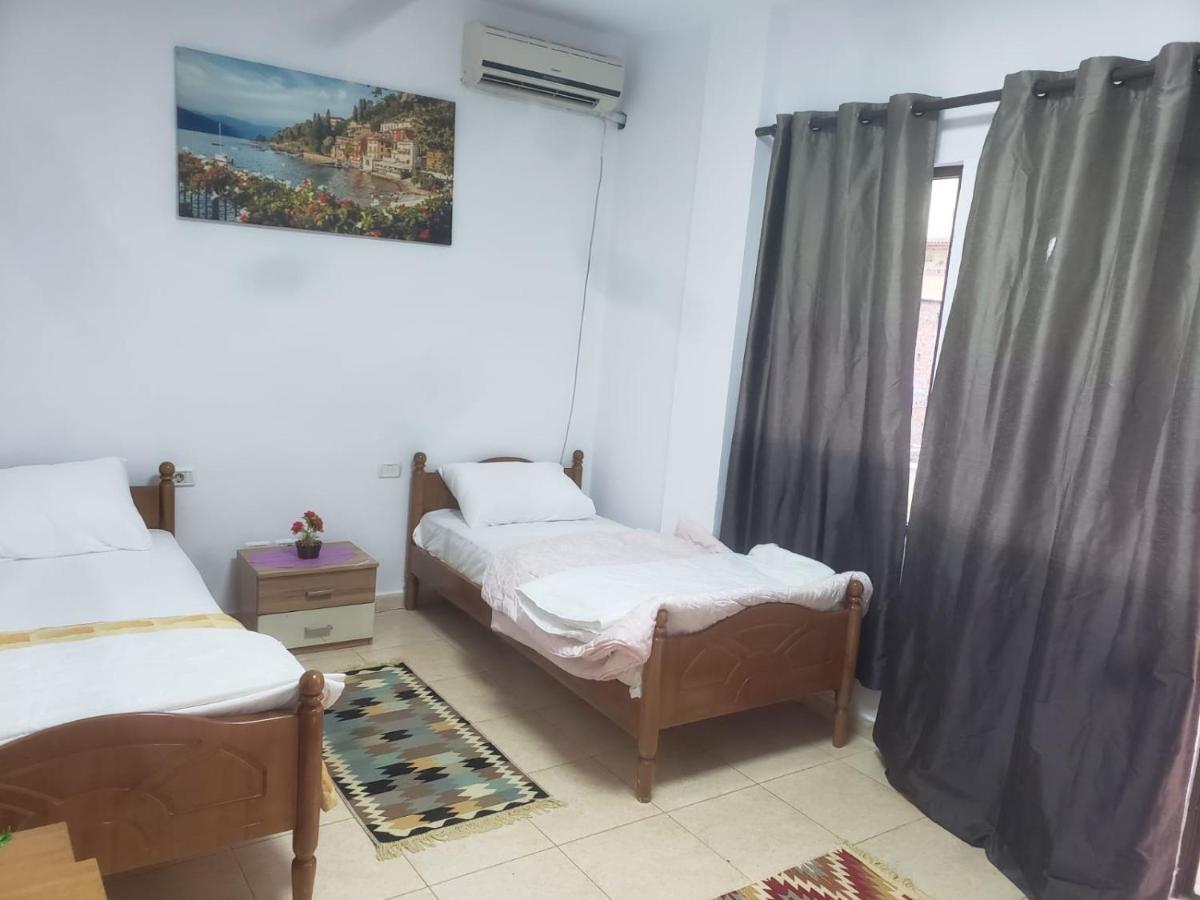 Hostel Split Rock Τίρανα Εξωτερικό φωτογραφία