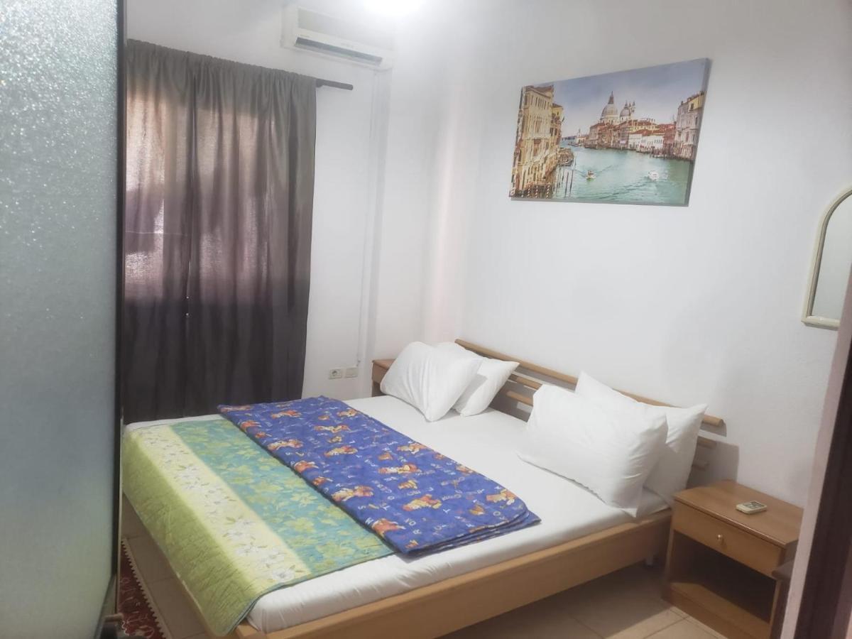 Hostel Split Rock Τίρανα Εξωτερικό φωτογραφία