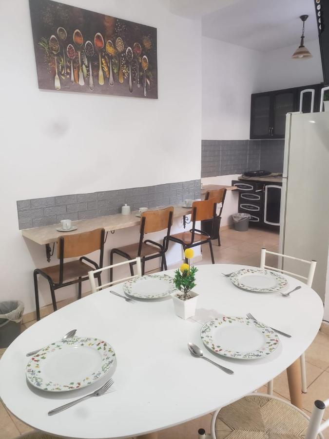 Hostel Split Rock Τίρανα Εξωτερικό φωτογραφία