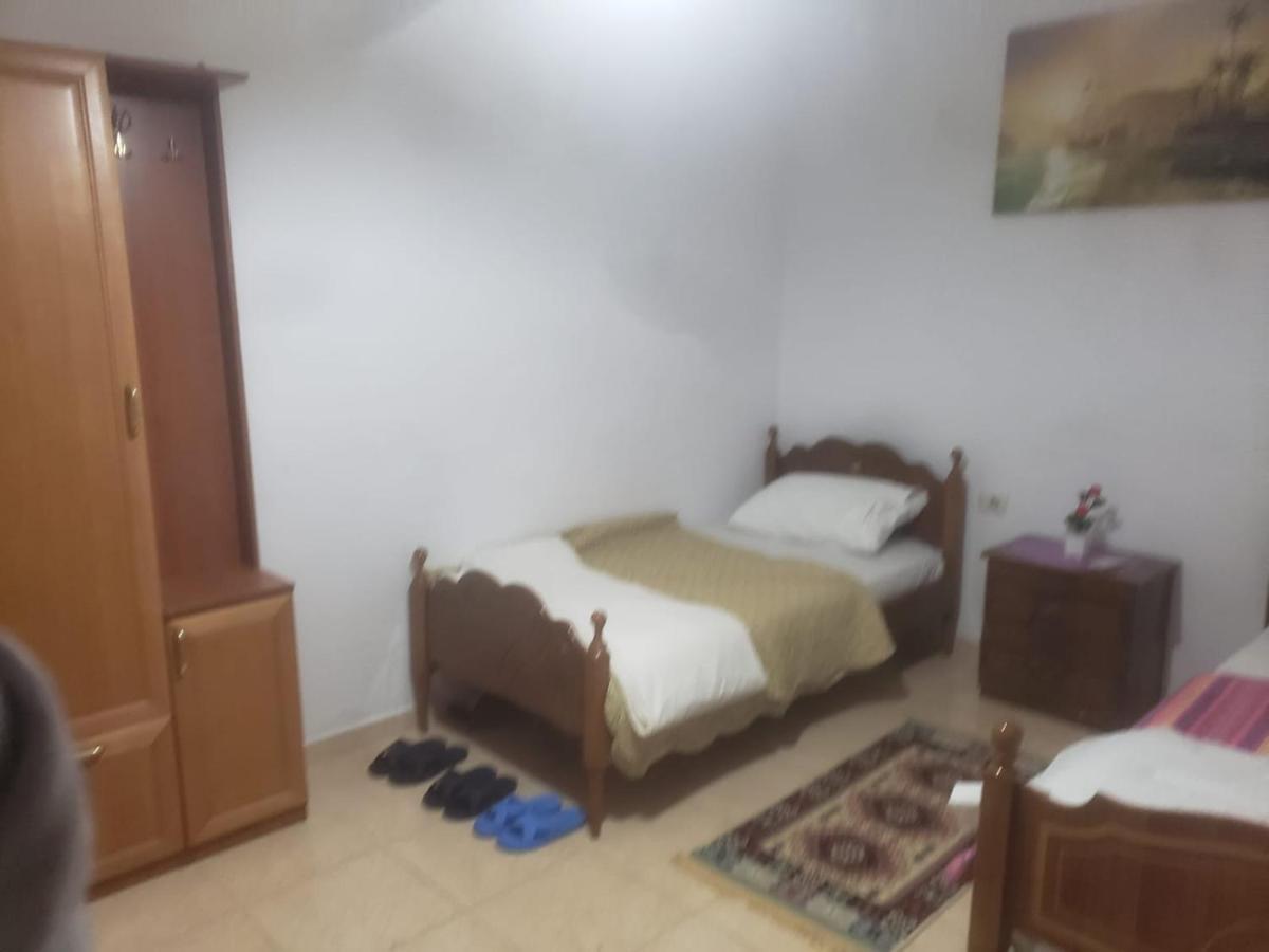Hostel Split Rock Τίρανα Εξωτερικό φωτογραφία