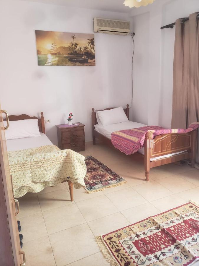 Hostel Split Rock Τίρανα Εξωτερικό φωτογραφία