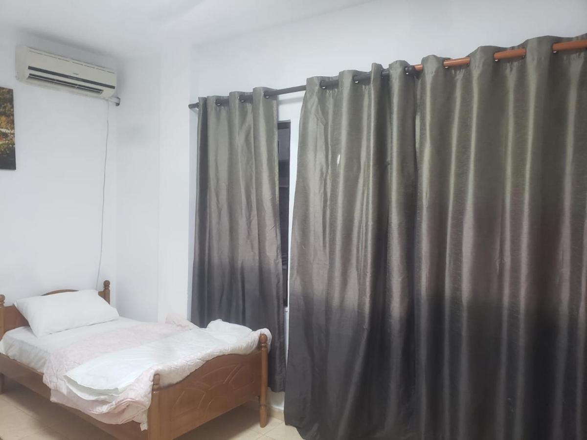 Hostel Split Rock Τίρανα Εξωτερικό φωτογραφία
