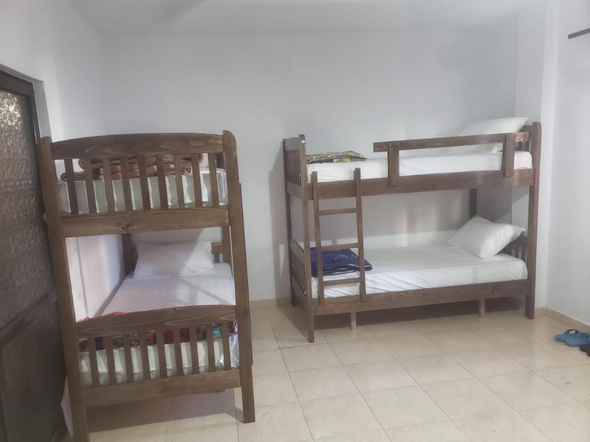 Hostel Split Rock Τίρανα Εξωτερικό φωτογραφία
