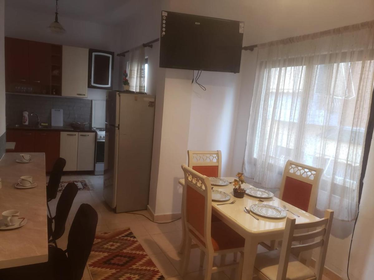 Hostel Split Rock Τίρανα Εξωτερικό φωτογραφία