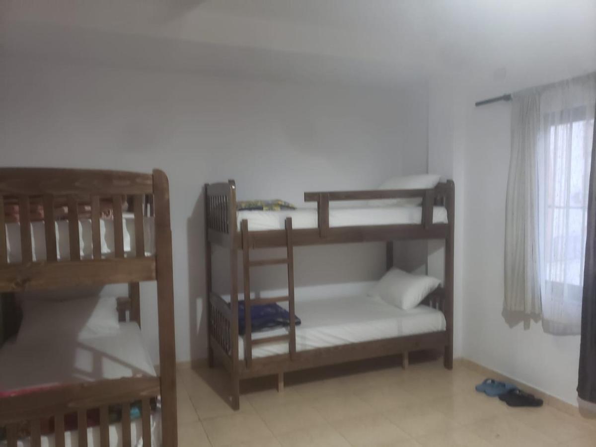 Hostel Split Rock Τίρανα Εξωτερικό φωτογραφία