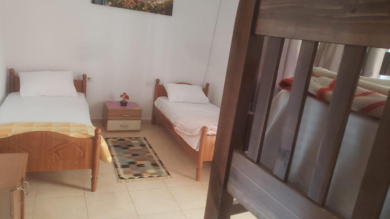 Hostel Split Rock Τίρανα Εξωτερικό φωτογραφία